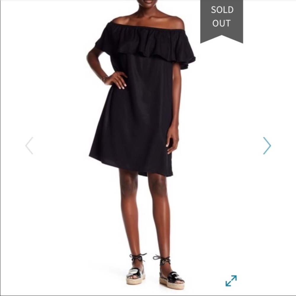Beach and Lounge off shoulder dress